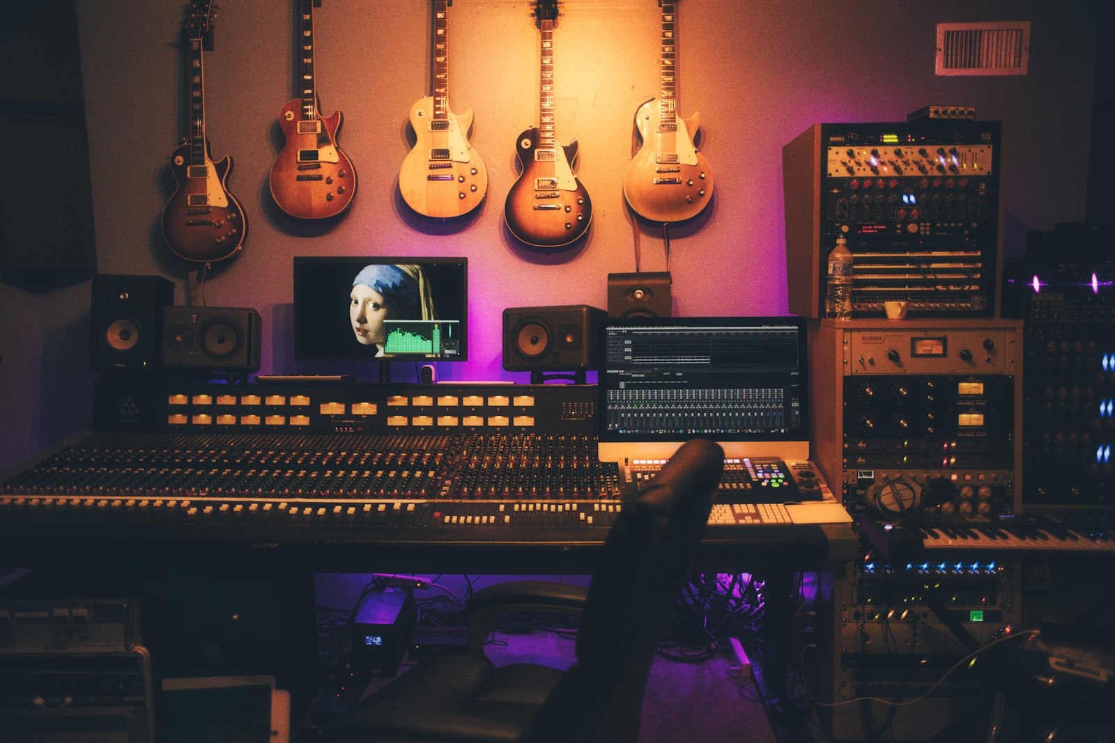 YOUR STATION. YOUR VOICE.